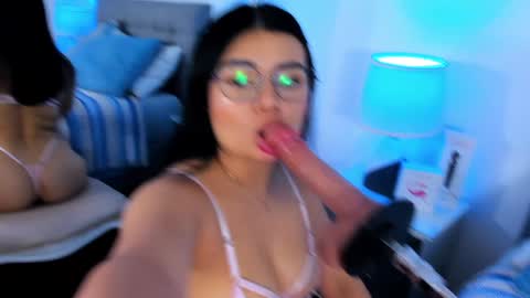 Samantha Vega online show from 01/16/25, 12:02