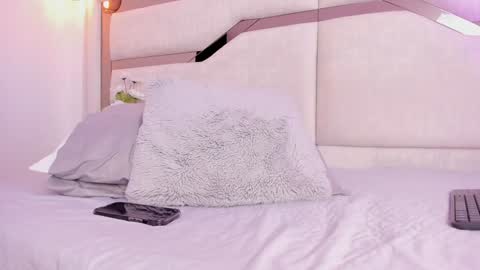 Samantha Beckham online show from 01/30/25, 05:17