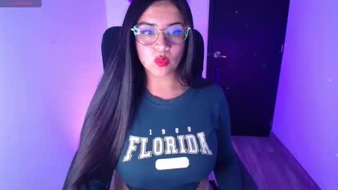 Samanta online show from 11/26/25, 12:33