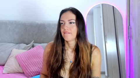 Samantha Ferrec online show from 12/18/24, 03:15