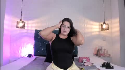 samantha_foxyy online show from 06/18/26, 11:36