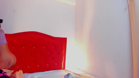 Samantha online show from 04/04/26, 09:12