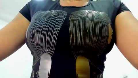 samantha_milfs online show from 10/28/25, 11:03