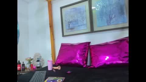 Snapshot of samantha_ortiz69 chatting on 04/23/26, 12:29 samantha online show from 04/23/26, 12:29