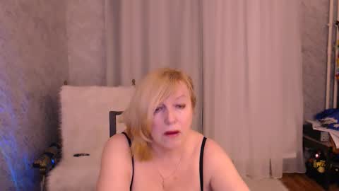 Samantha online show from 03/21/26, 10:57