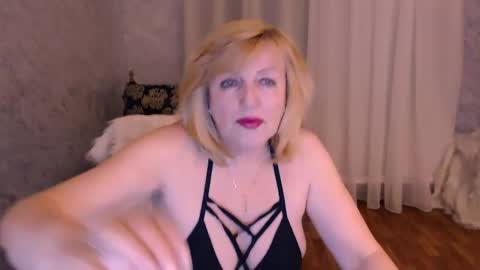 Snapshot of samantha_si chatting on 04/25/26, 11:46 Samantha online show from 04/25/26, 11:46