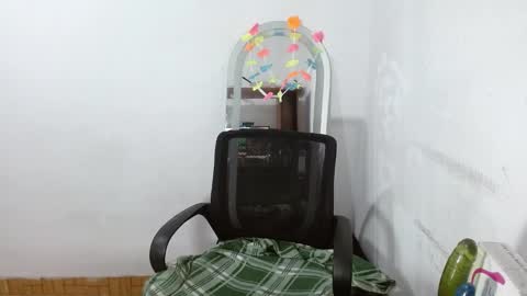 Snapshot of samantha_singh1 chatting on 01/25/25, 01:32 samantha singh1 online show from 01/25/25, 01:32