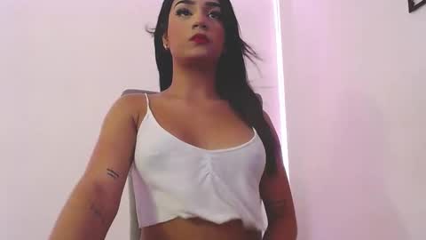 Salome Vargas online show from 01/15/25, 04:04