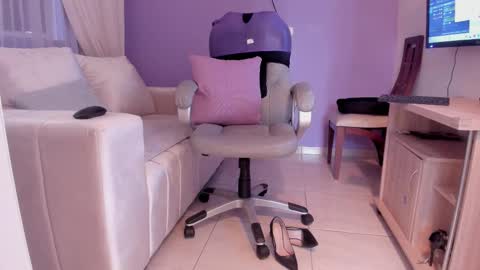 samantha_thompsoon online show from 02/09/26, 09:30