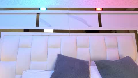 samanthaa_sm online show from 11/20/25, 11:43