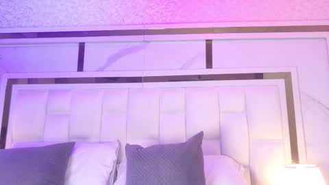 samanthaa_sm online show from 11/26/25, 11:44