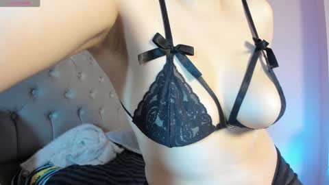 Snapshot of samanthaanderson chatting on 12/03/24, 03:20 Samantha Anderson online show from 12/03/24, 03:20