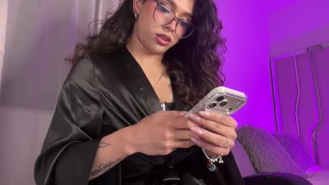 Samantha Bernardo online show from 04/07/26, 04:02