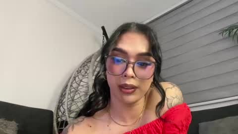 Snapshot of samanthabernardo_ chatting on 06/18/26, 04:35 Samantha Bernardo online show from 06/18/26, 04:35