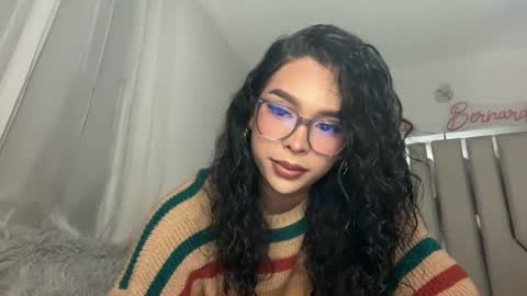 Snapshot of samanthabernardo_ chatting on 07/18/26, 12:48 Samantha Bernardo online show from 07/18/26, 12:48