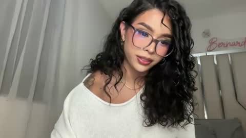 Snapshot of samanthabernardo_ chatting on 07/23/26, 01:30 Samantha Bernardo online show from 07/23/26, 01:30