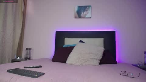 Samantha online show from 04/27/26, 02:26