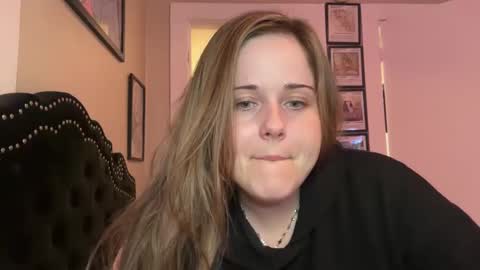 samanthafever online show from 02/21/25, 04:18