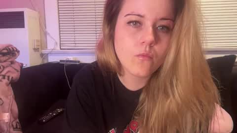 Snapshot of samanthafever chatting on 03/21/26, 11:15 samanthafever online show from 03/21/26, 11:15