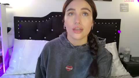 IGSamanthaGrant 10 online show from 06/11/26, 01:53