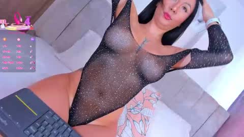 V A  N E S S A  online show from 03/12/25, 09:45