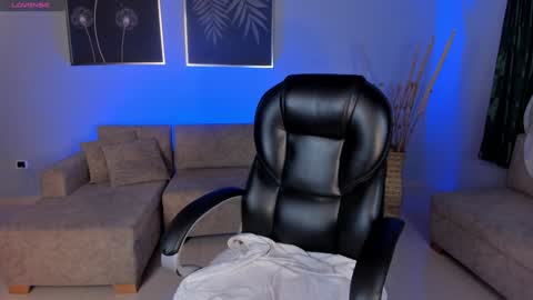 Samantha Klein online show from 01/30/25, 09:47