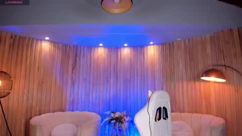 Samantha Klein online show from 02/20/25, 03:45