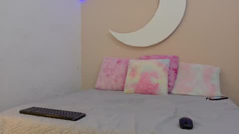 Snapshot of samanthalaurent chatting on 06/16/26, 06:54 samanthalaurent online show from 06/16/26, 06:54