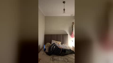 Samantha online show from 06/25/26, 07:18