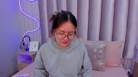 Snapshot of samanthapeachs chatting on 11/15/25, 11:51 Alejandra online show from 11/15/25, 11:51