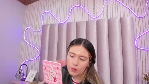 Snapshot of samanthapeachs chatting on 11/28/25, 11:46 Alejandra online show from 11/28/25, 11:46