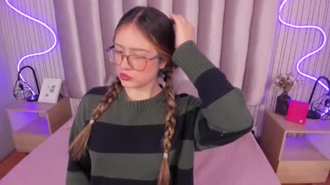 Snapshot of samanthapeachs chatting on 12/02/25, 01:39 Alejandra online show from 12/02/25, 01:39