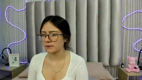 Alejandra  online show from 02/11/26, 11:04