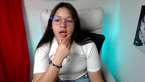 Snapshot of samantharoldan chatting on 12/30/24, 04:40 Samantha online show from 12/30/24, 04:40