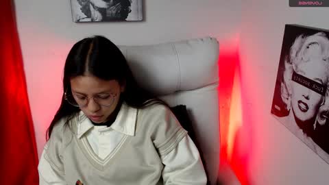 Snapshot of samantharoldan chatting on 01/25/25, 01:52 Samantha online show from 01/25/25, 01:52