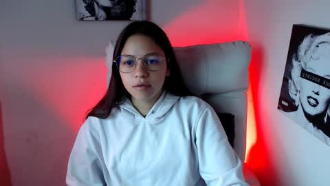 Snapshot of samantharoldan chatting on 02/01/25, 02:24 Samantha online show from 02/01/25, 02:24