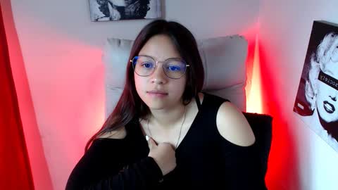 Snapshot of samantharoldan chatting on 02/10/25, 04:25 Samantha online show from 02/10/25, 04:25