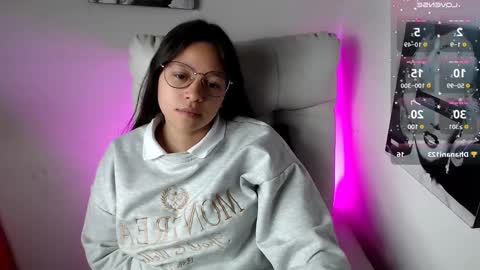 Snapshot of samantharoldan chatting on 03/04/25, 05:13 Samantha online show from 03/04/25, 05:13