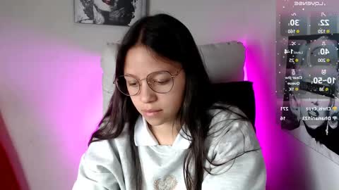 Snapshot of samantharoldan chatting on 03/04/25, 08:16 Samantha online show from 03/04/25, 08:16