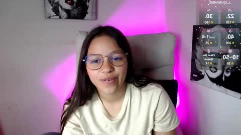 Snapshot of samantharoldan chatting on 03/08/25, 05:11 Samantha online show from 03/08/25, 05:11