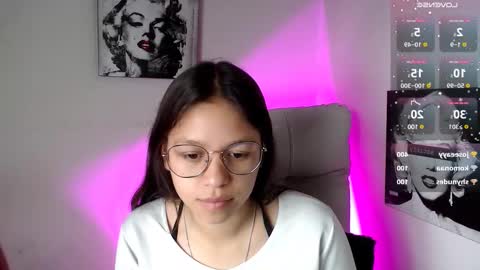 Snapshot of samantharoldan chatting on 03/10/25, 08:12 Samantha online show from 03/10/25, 08:12