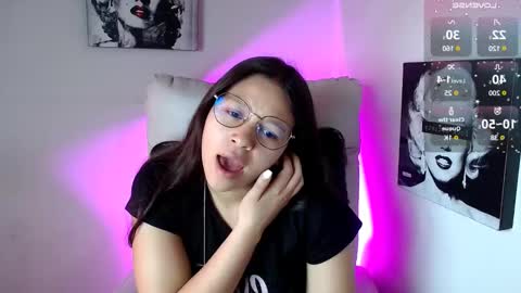 Snapshot of samantharoldan chatting on 03/11/25, 01:01 Samantha online show from 03/11/25, 01:01