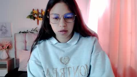 Snapshot of samantharoldan chatting on 09/09/25, 03:11 Samantha online show from 09/09/25, 03:11