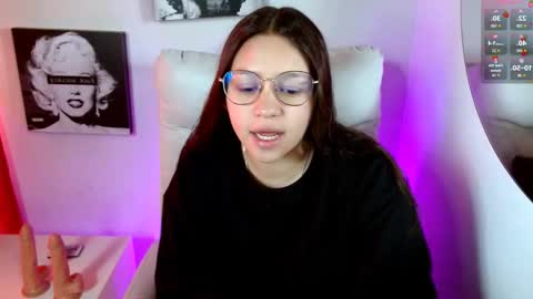 Snapshot of samantharoldan chatting on 10/01/25, 12:44 Samantha online show from 10/01/25, 12:44