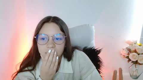 Snapshot of samantharoldan chatting on 10/03/25, 04:37 Samantha online show from 10/03/25, 04:37