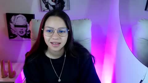 Snapshot of samantharoldan chatting on 10/13/25, 02:06 Samantha online show from 10/13/25, 02:06