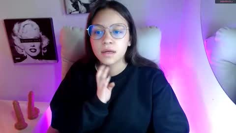 Samantha online show from 11/22/25, 02:49