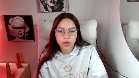 Samantha online show from 12/15/25, 03:16