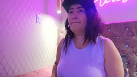 Snapshot of samanthasyedx chatting on 05/18/26, 03:57 samanthasyedx online show from 05/18/26, 03:57