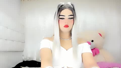 samanthax_xissadora1 online show from 02/06/25, 01:38